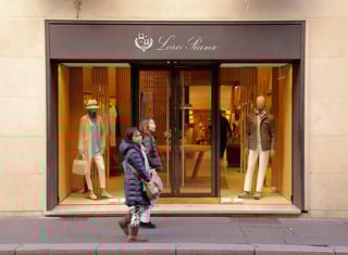 Image for Italian court lifts controls placed on Loro Piana over labour practices