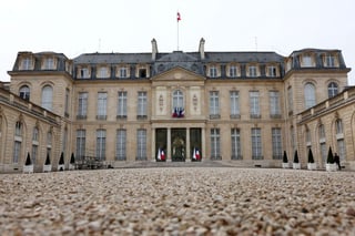 Image for French police search sites in corruption probe, Elysee access denied