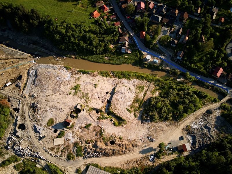 Image for Romanian officials reroute flooded stream away from Praid salt mine