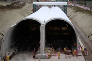 Image for UK services firms report surge in costs, fading optimism as Iran war takes toll