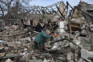 Image for Russia hands Ukraine 1,000 war dead, RBC says