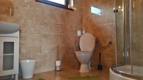 Chaty AVEDO, 48977542_217267665822758_2284111552732725248_n.jpg