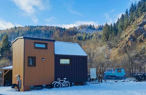 Tiny house Podbieľanská Archa, 403857573_1115492072790799_1506352445733467819_n.jpg