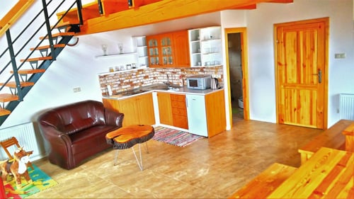 Chaty AVEDO, 48428118_217267852489406_5749884658611388416_n.jpg