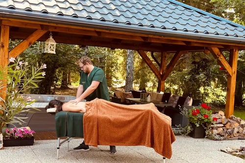 Chata v lesíku, a11406-krpacovo-park-20231213-010753-3538.jpg.webp