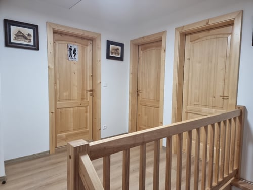 Chalupa Mária v Zázrivej, 2 poschodie -3 izby,tvaleta,sprcha,umyvadlo.jpg