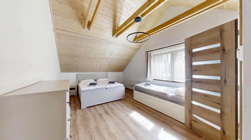 Chalet-Bjorn-03312025_082622.jpg