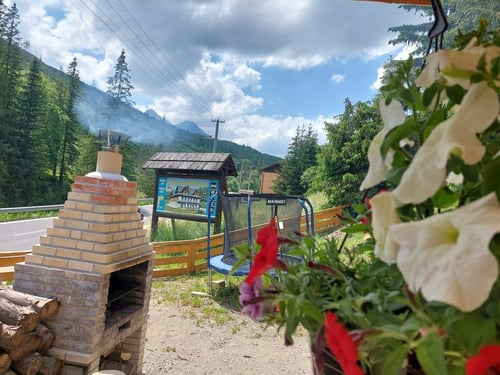 Chata Martina 1, Vonkajší gril 