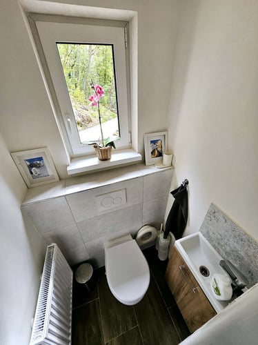 2x-wc-s-umyvadlem-7087-.jpeg