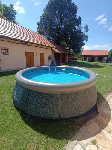 Chalupa Sluníčko - Lískovice, bazen-3-66x0-91-5f66-.jpeg