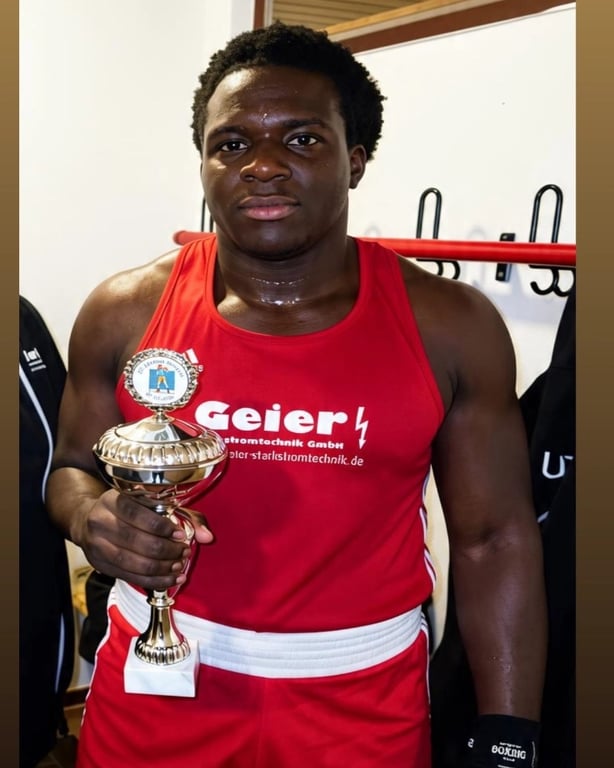Joshua Twumasi — Profilbild