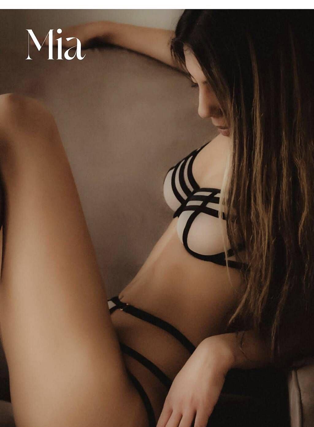 Mia