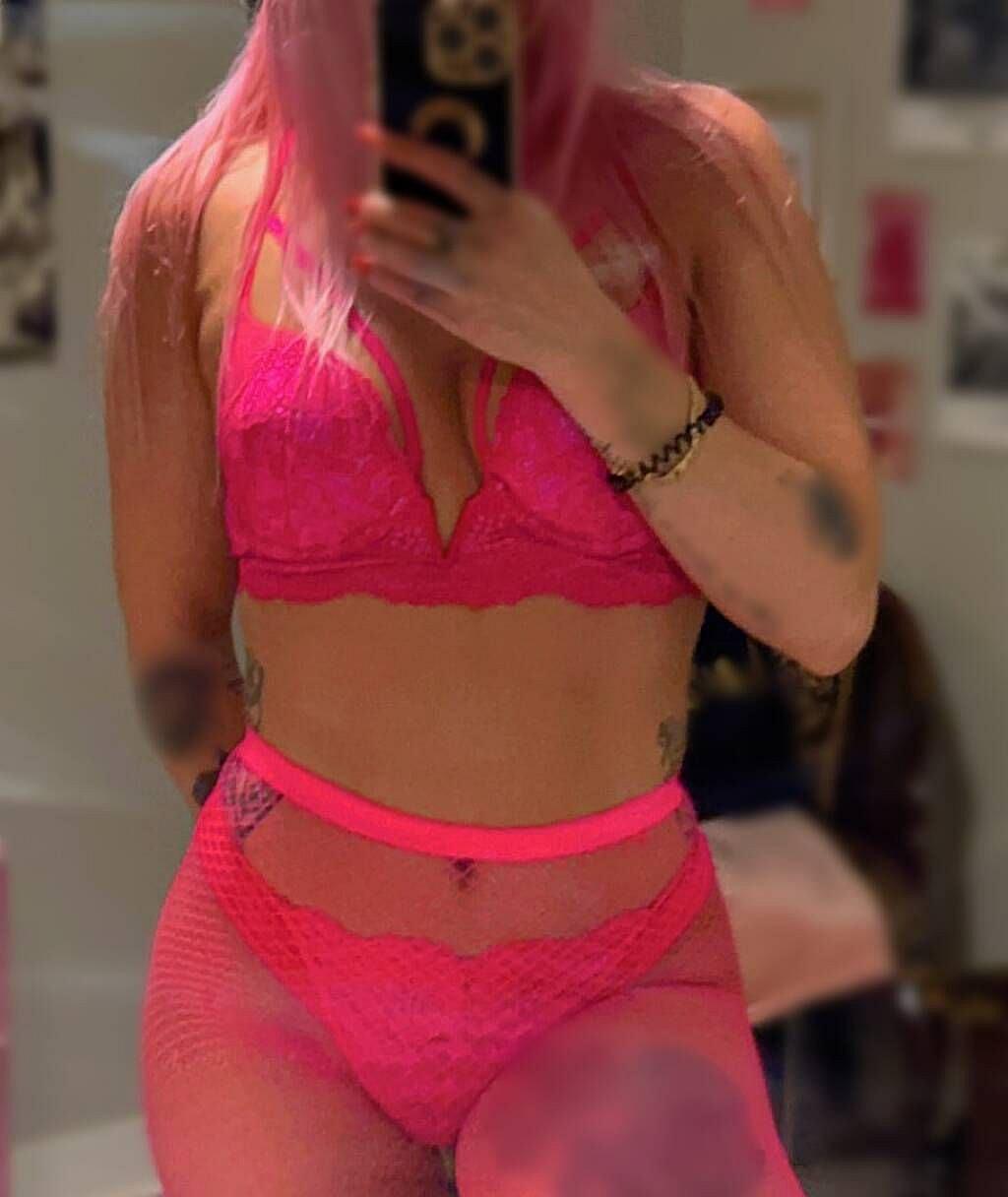 DAKOTA LUXX