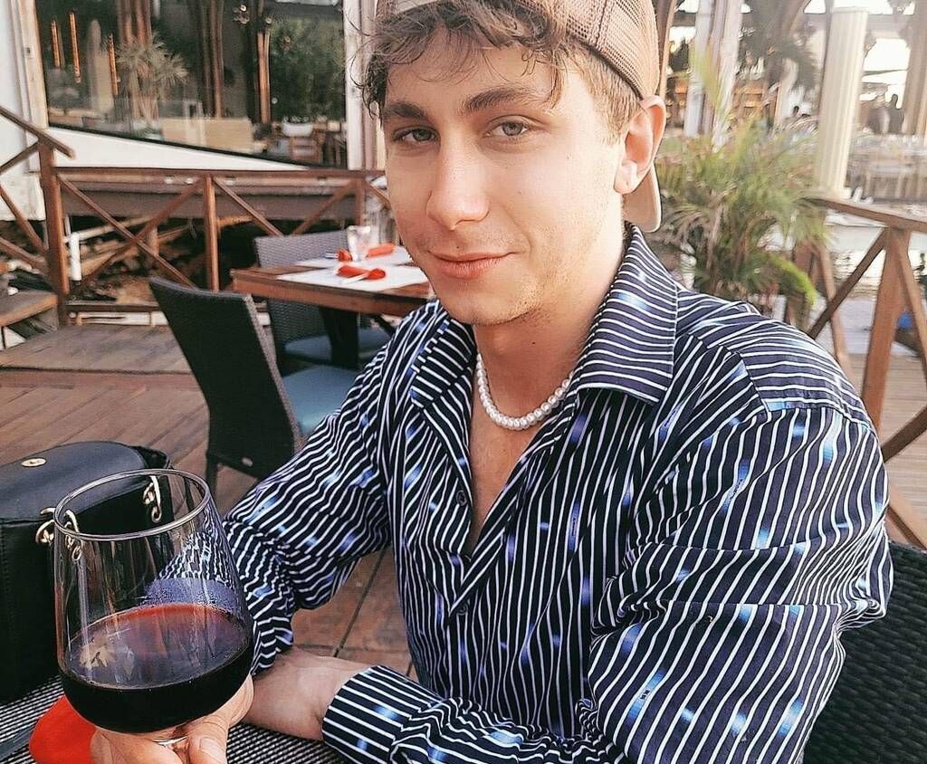 Tom