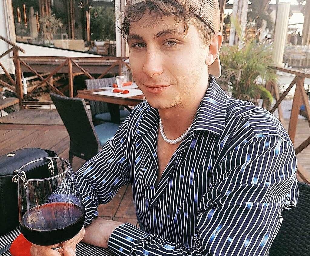 Tom