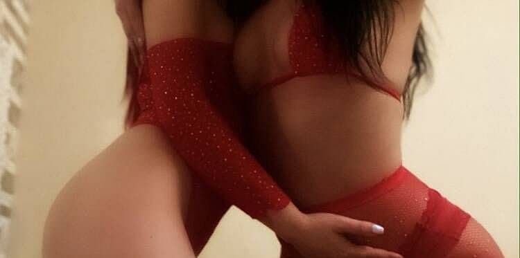 Britni & Mia