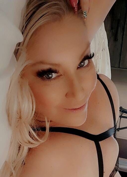 CJ
