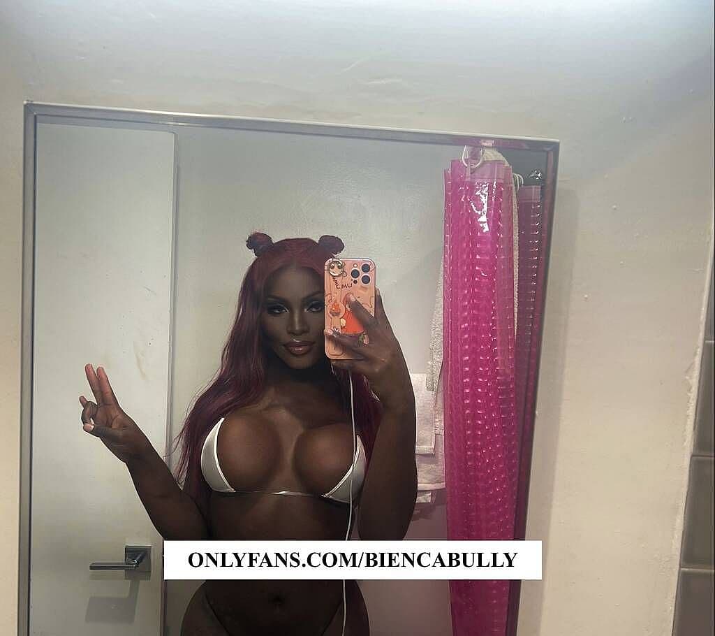 T.S Bedroom bully bienca
