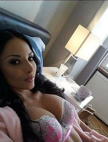 Essabella