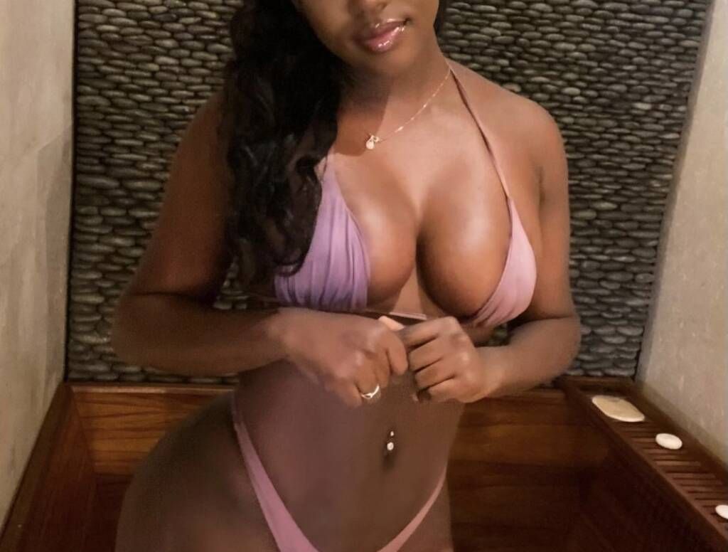 Shania