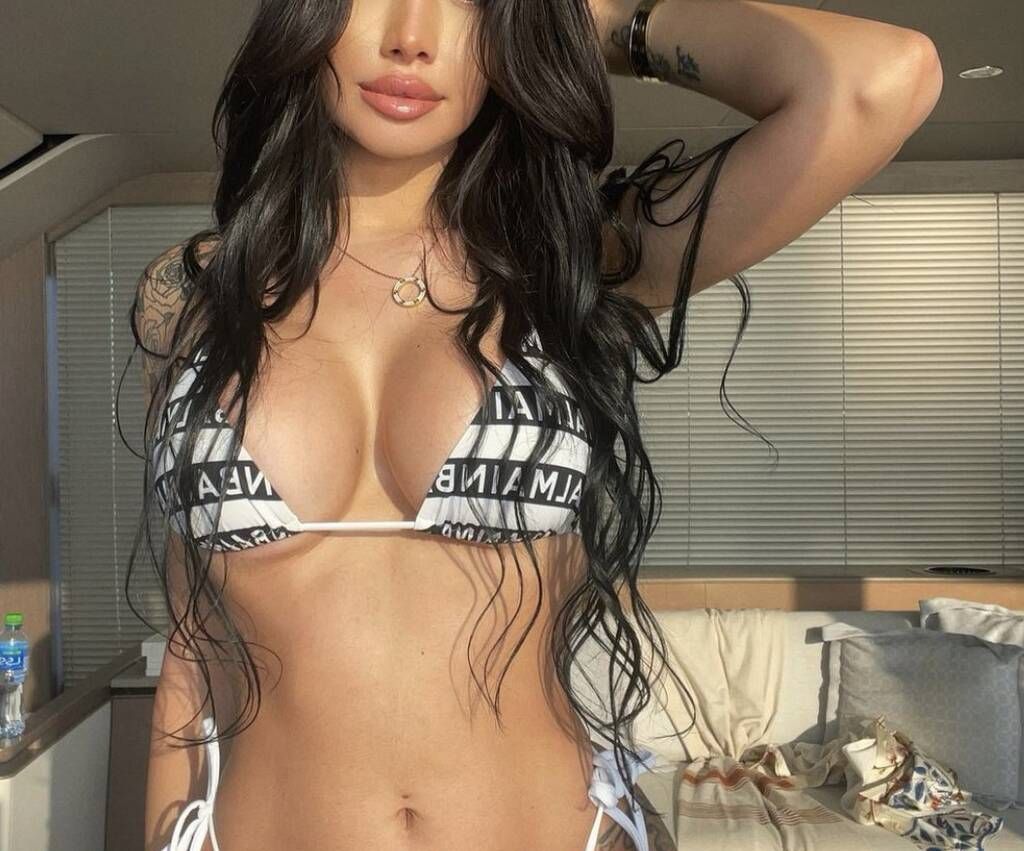 Hot & Published model