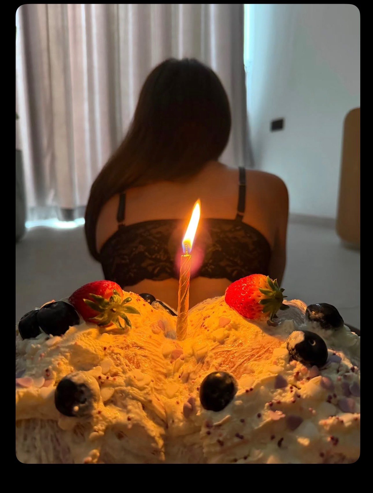 Stela🍎💋🤤
