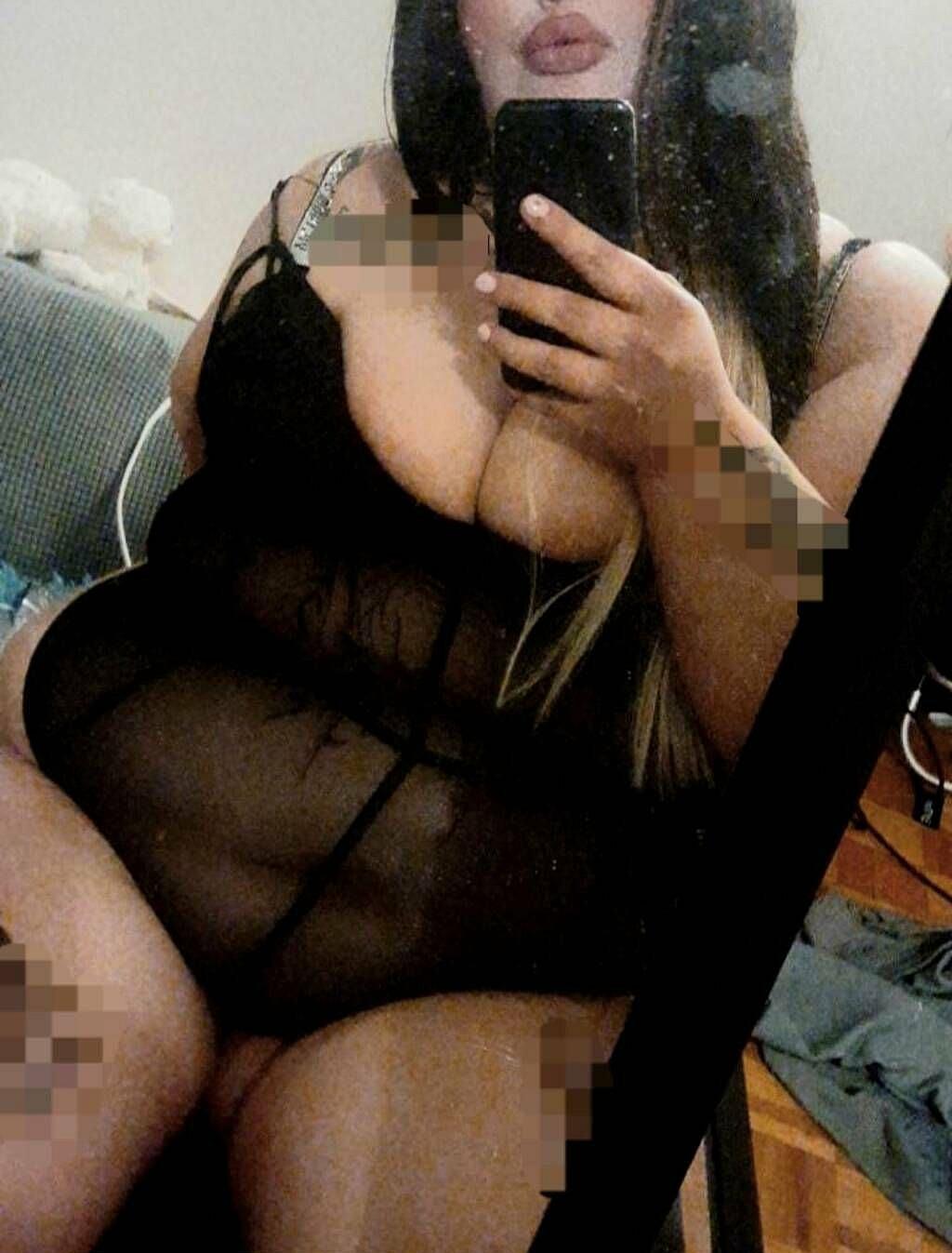 Bella Curvy