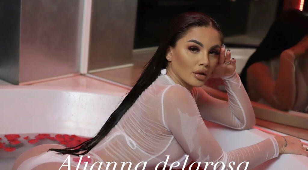 Alliana delarosa