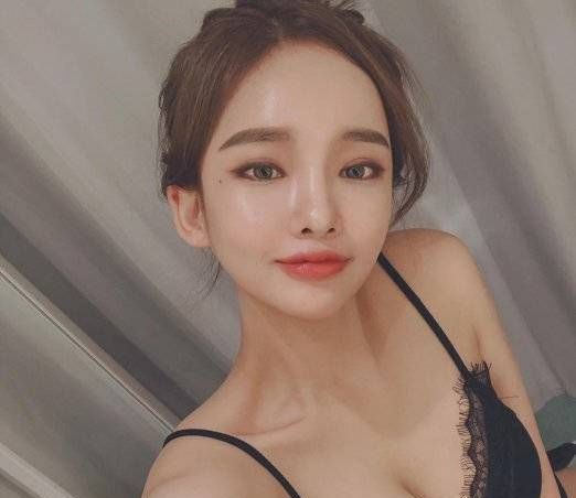 KOREAN NAYEON