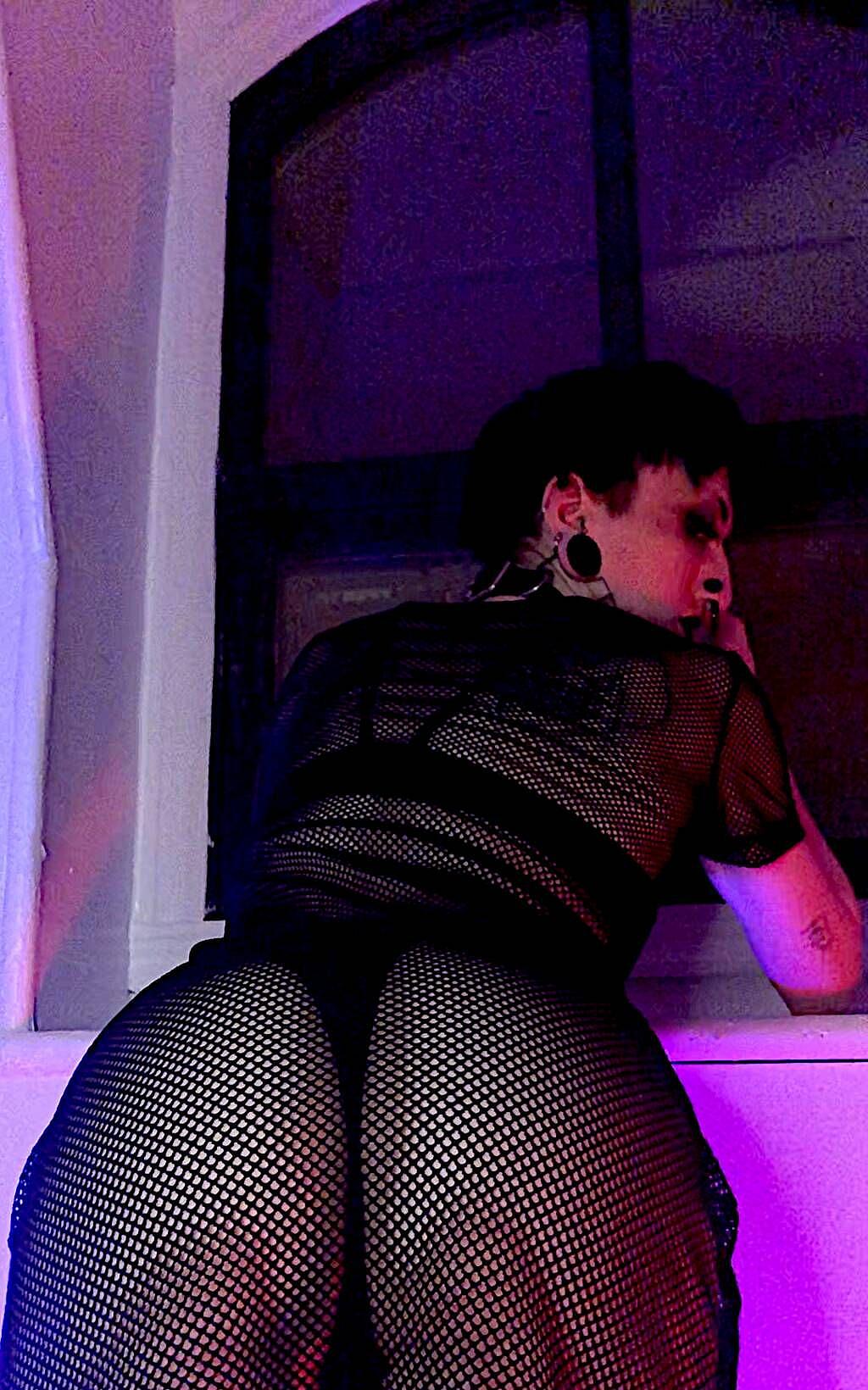 Mistress Eve