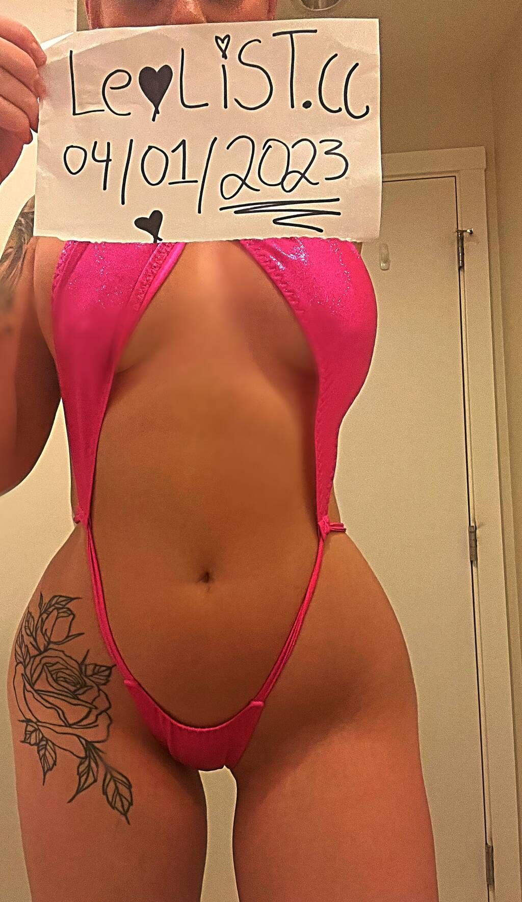 AshleyHotBlondie