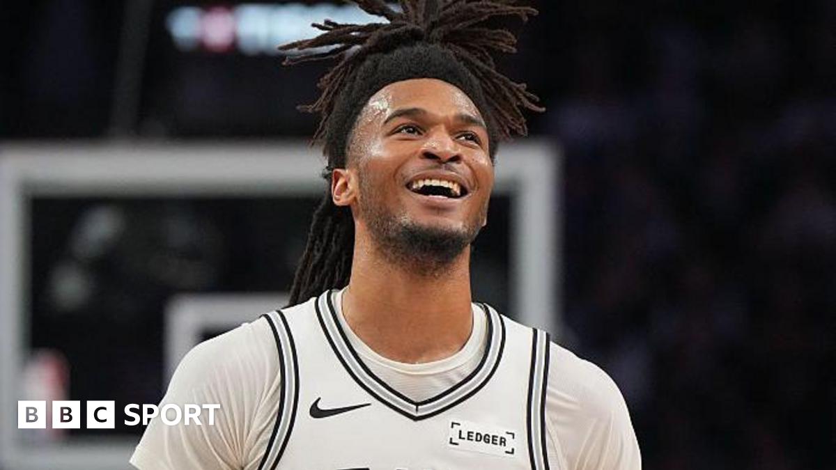 BBC News image for NBA play-offs: San Antonio Spurs beat Minnesota Timberwolves to reach Western Conference finals - BBC