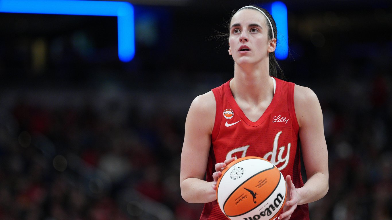 Bleacher Report image for Caitlin Clark, Sophie Cunningham's Final Box Score Stats, Highlights as Fever Beat Valkyries - Bleacher Report