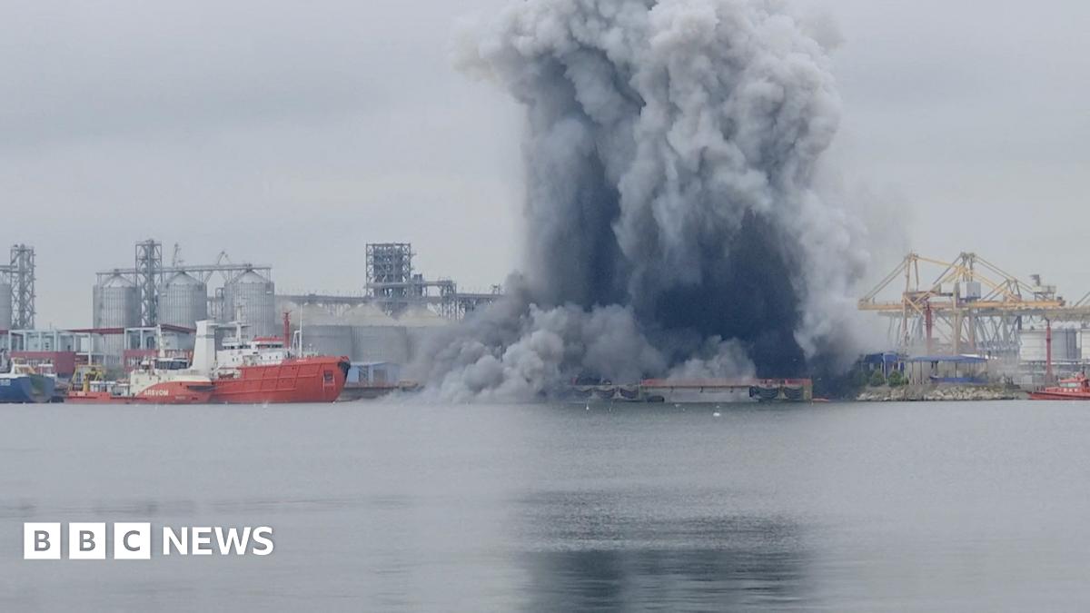 BBC News image for Ukraine strikes cargo ships and admits Romania drone blast as Putin prepares for key speech