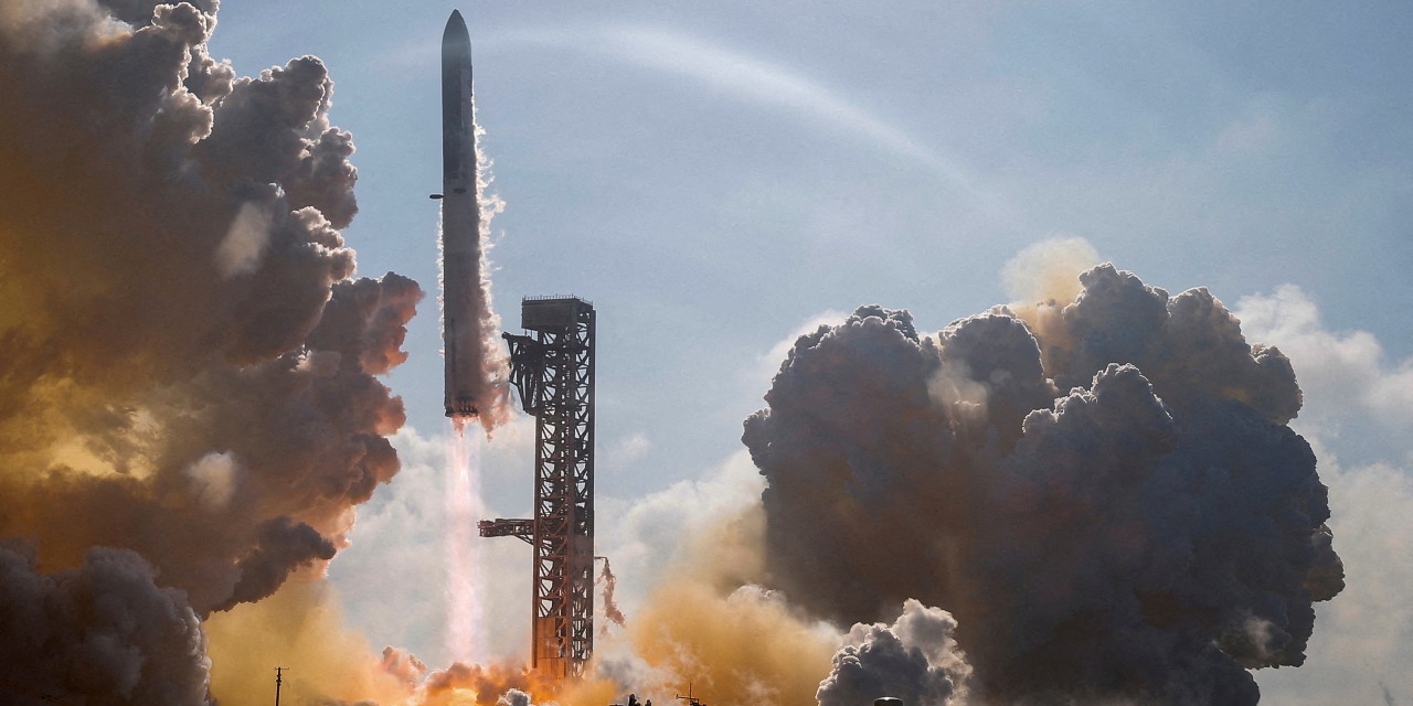 The Wall Street Journal image for Exclusive | SpaceX IPO Draws At Least $5 Billion Order from BlackRock - WSJ