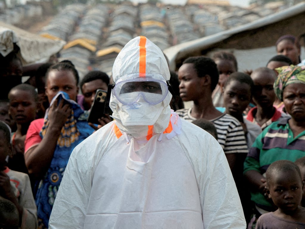 Al Jazeera English image for Ebola infections in DR Congo surge to 3,200, with 1,405 deaths - Al Jazeera