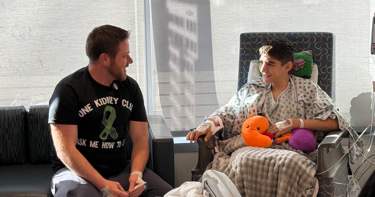 CBS News image for A 13-year-old's kidney was failing, then a stranger stepped in: "I don't think there was a dry eye in the room" - CBS News