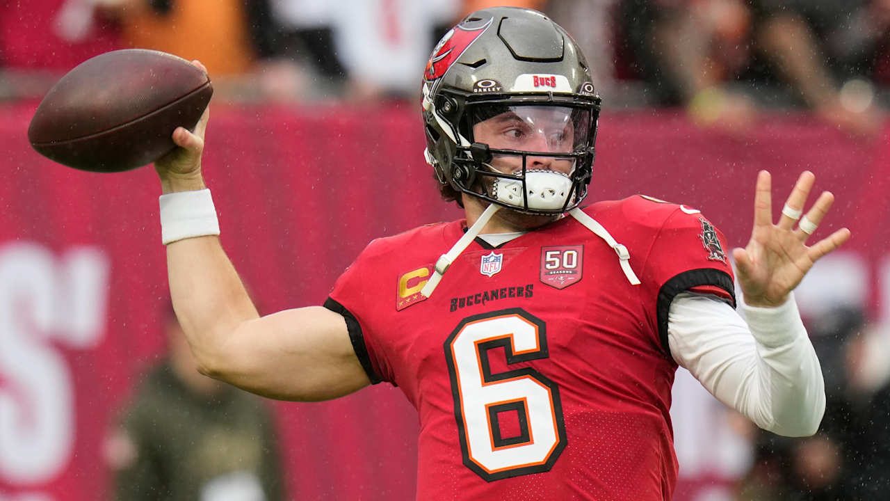 NFL News image for Lavonte David blames injuries for Baker Mayfield's struggles in 2025 - nfl.com