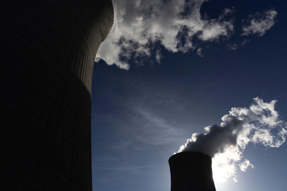 Associated Press image for Trump administration announces $17.5 billion in loans for 10 new large nuclear reactors - AP News
