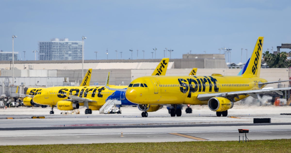 CBS News image for Spirit Airlines shutting down after failed effort at government rescue deal - CBS News