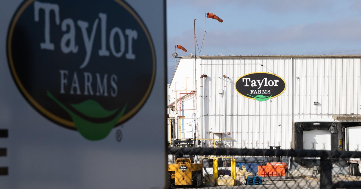 CBS News image for Taylor Farms lettuce sample that tested positive for cyclospora was a false positive, FDA says - CBS News