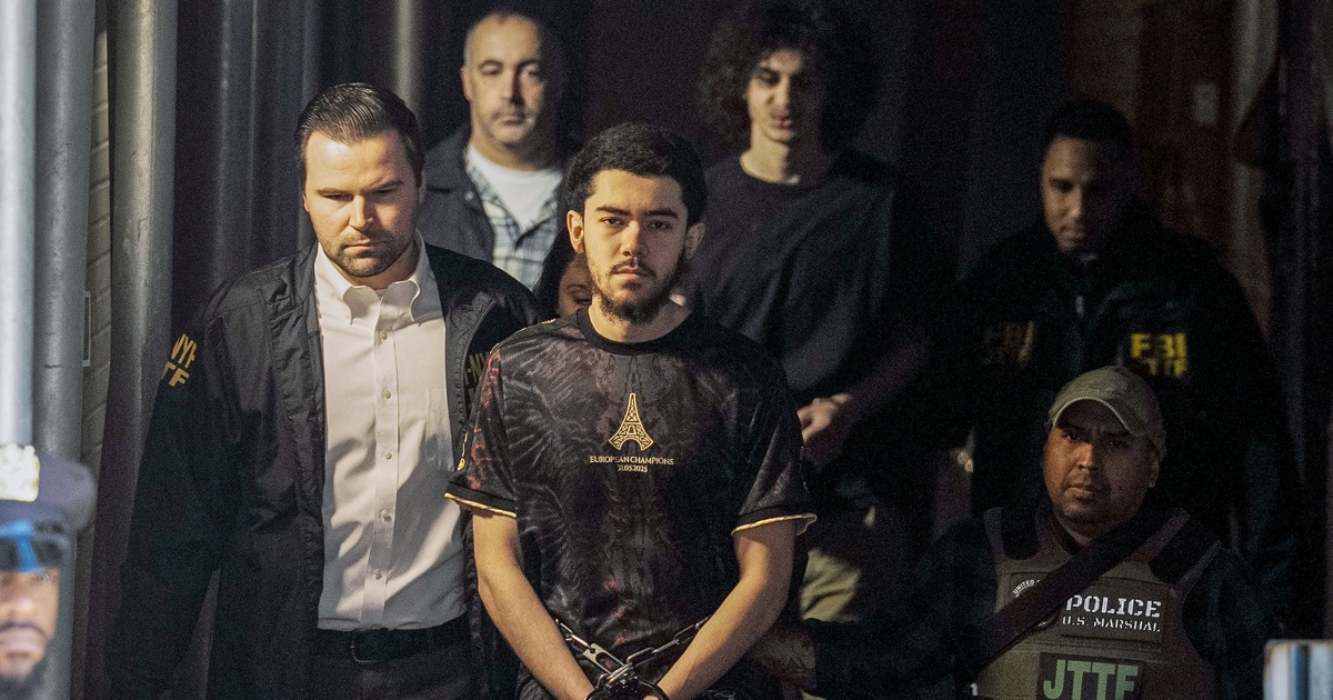 NBC News image for How two teens from wealthy Pennsylvania suburbs became suspects in an attempted ‘ISIS-inspired’ attack in New York City - NBC News