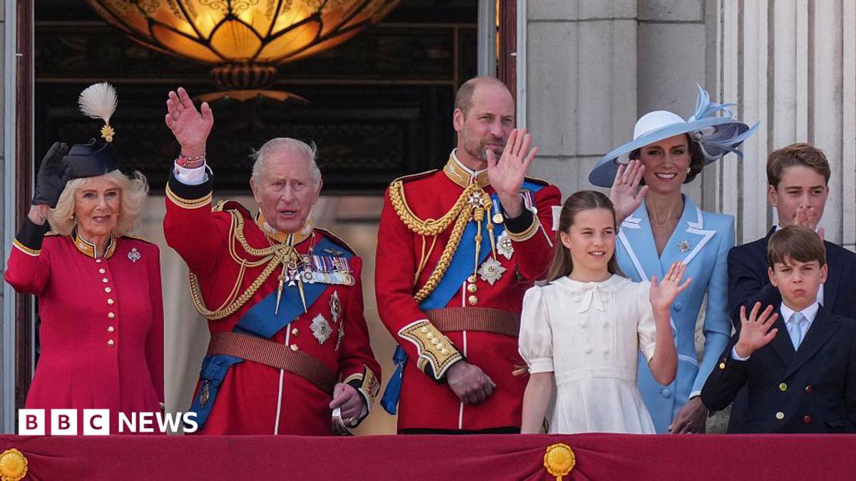 BBC News image for King and Queen cheered by crowds at Trooping the Colour