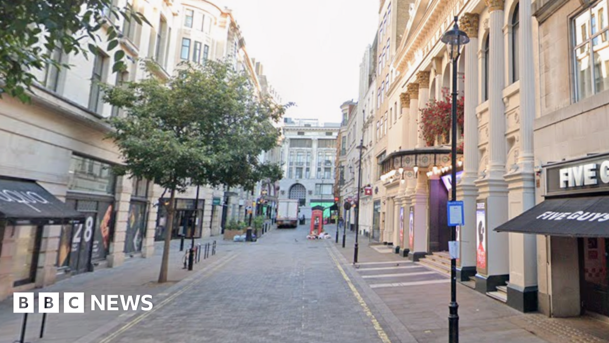 BBC News image for Attempted murder arrest after car hits pedestrians on Argyll Street