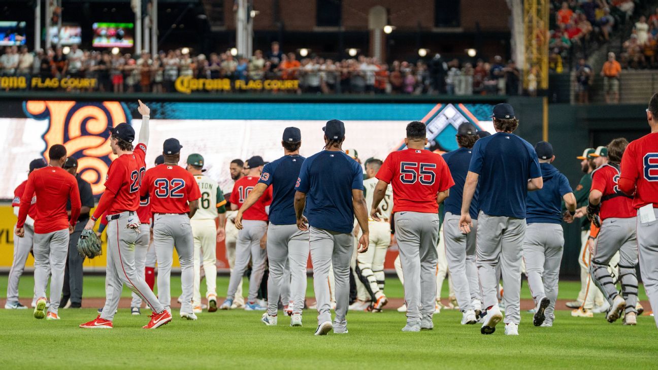 ESPN image for Benches clear in Red Sox-Orioles after Blaze Alexander's hard slide - ESPN