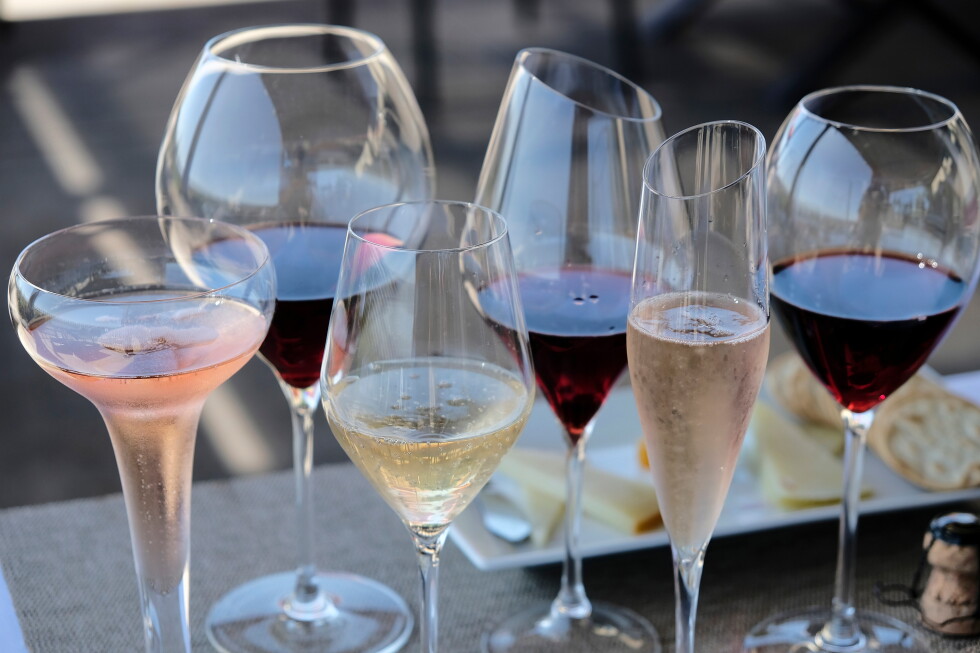 Associated Press image for A government-commissioned study found drinking risks. US guidelines didn't feature its findings - AP News