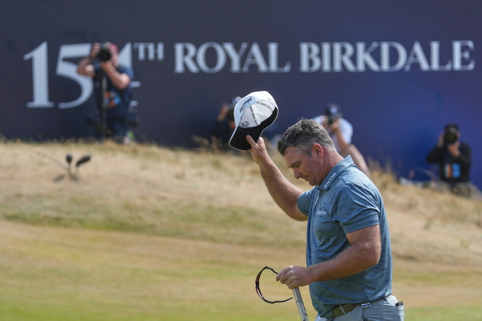 Associated Press image for Ryan Fox matches major championship record with a 62 in the British Open - AP News