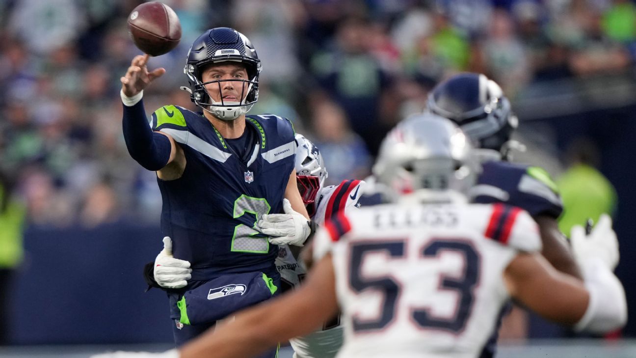 ESPN image for Seahawks take Week 1 win over Patriots, lose QB Darnold early - ESPN