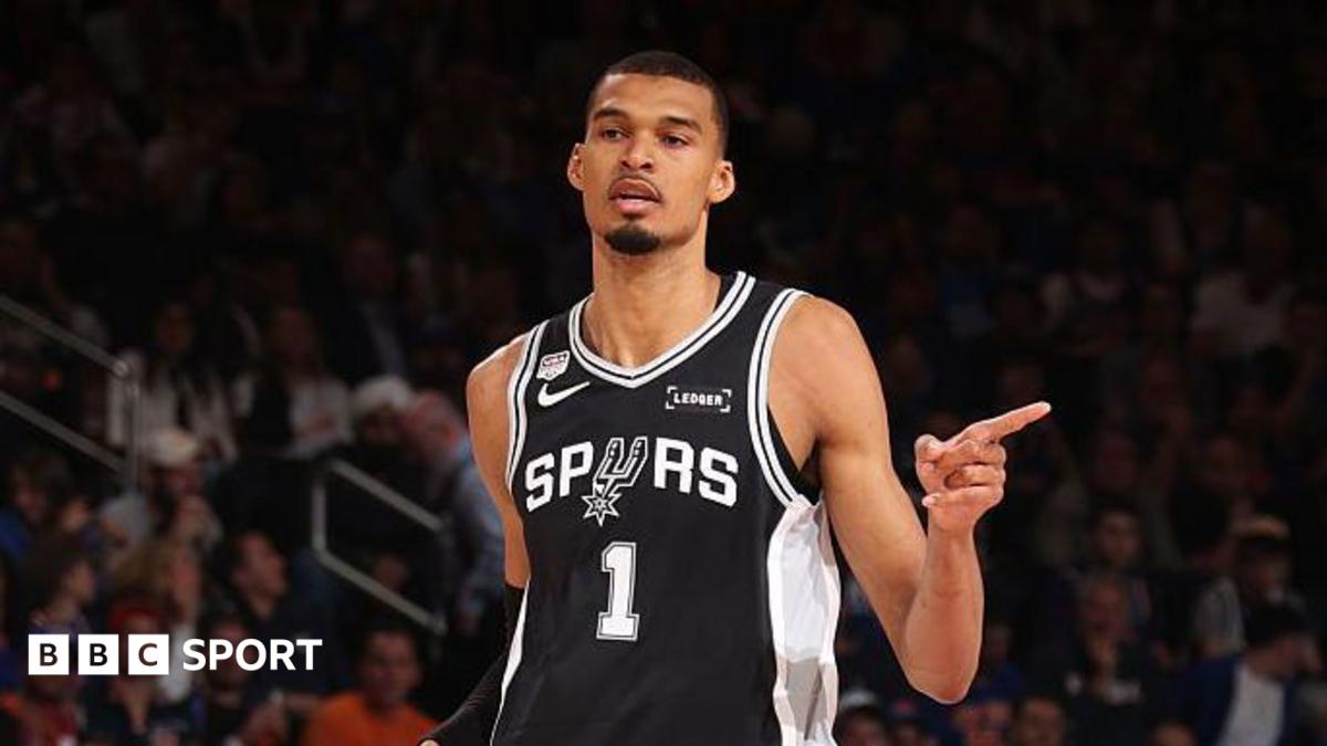BBC News image for NBA Finals: New York Knicks 111-115 San Antonio Spurs: Victor Wembanyama stars - BBC