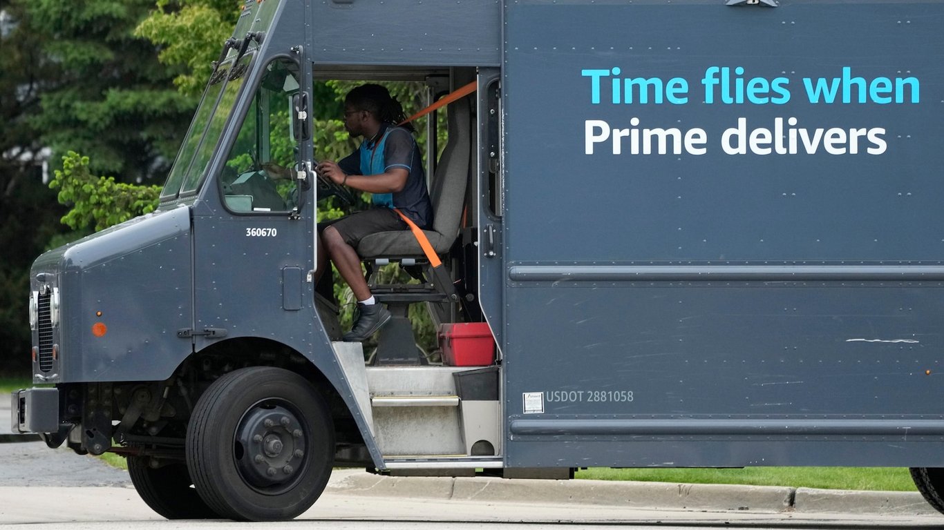 Abcnews.com image for Amazon to slap a 3.5% surcharge on third-party sellers as Iran war drives up fuel prices - ABC News